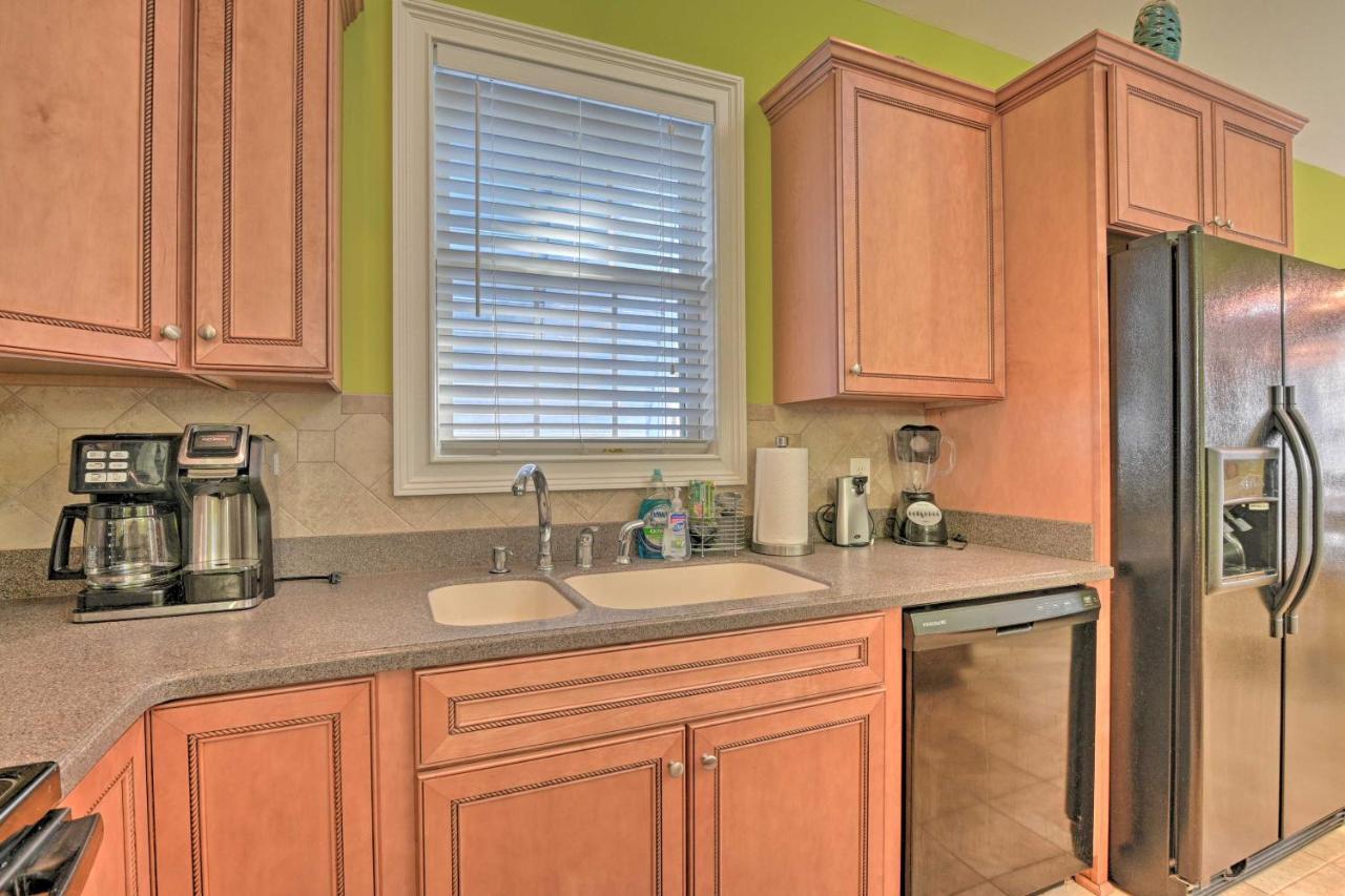 Charming Bermuda Bay Hideaway With Game Room! Myrtle Beach Exteriör bild